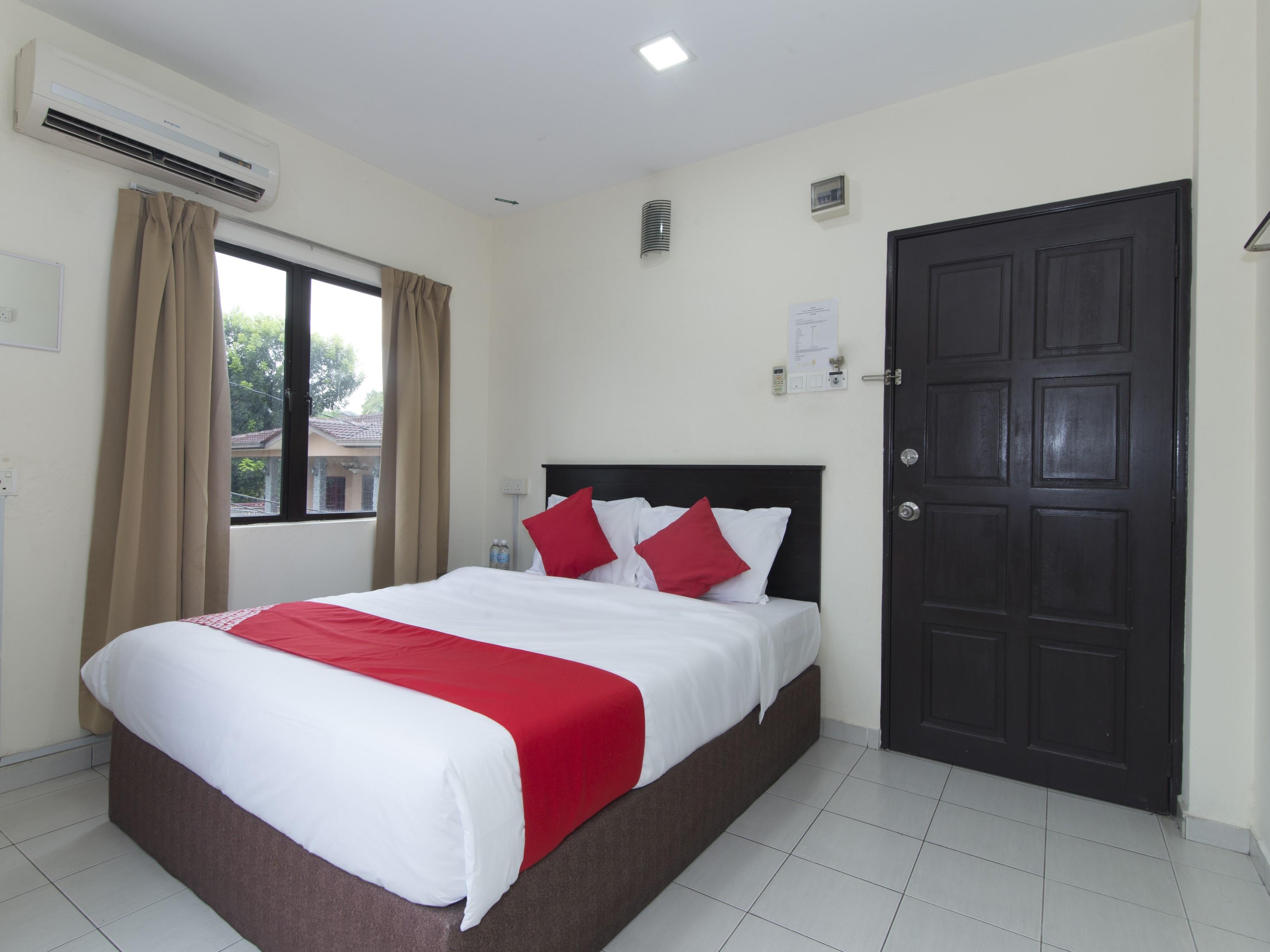 Oyo 91130 Hotel 91 Bukit Mewah Kajang Exterior photo