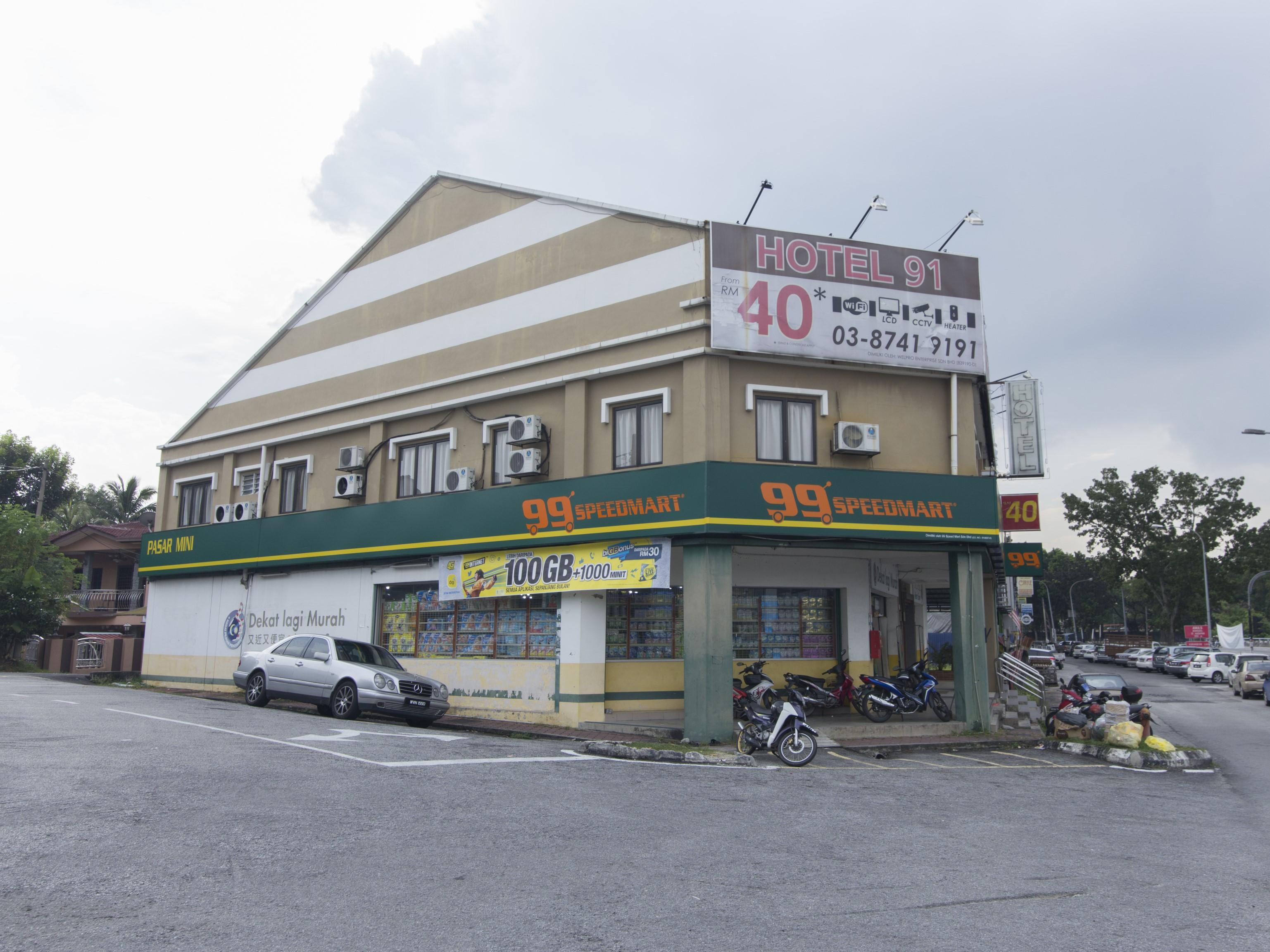 Oyo 91130 Hotel 91 Bukit Mewah Kajang Exterior photo
