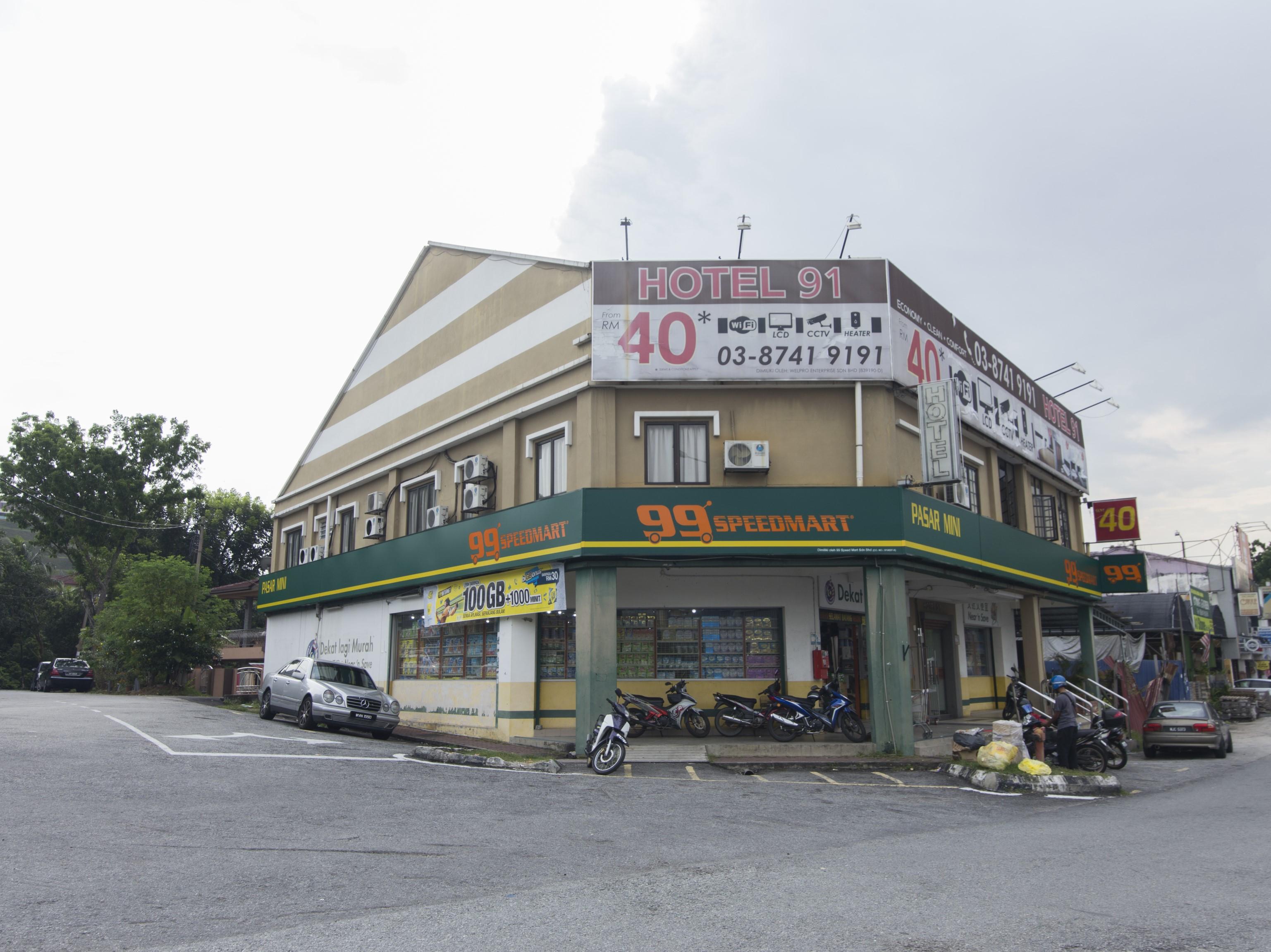 Oyo 91130 Hotel 91 Bukit Mewah Kajang Exterior photo