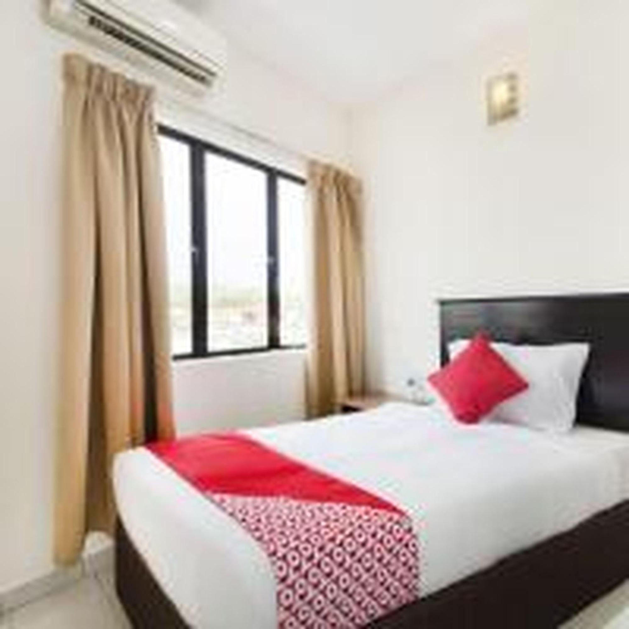 Oyo 91130 Hotel 91 Bukit Mewah Kajang Exterior photo